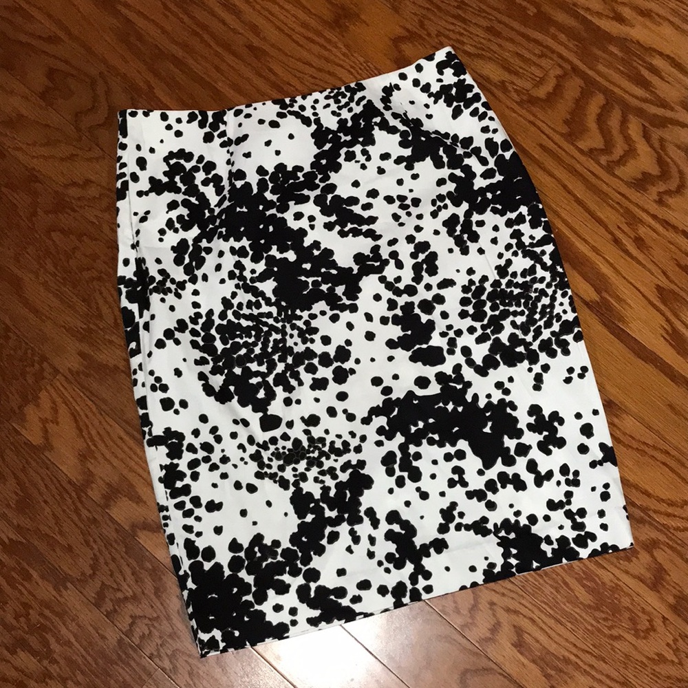 Newport News Pencil Skirt NWT